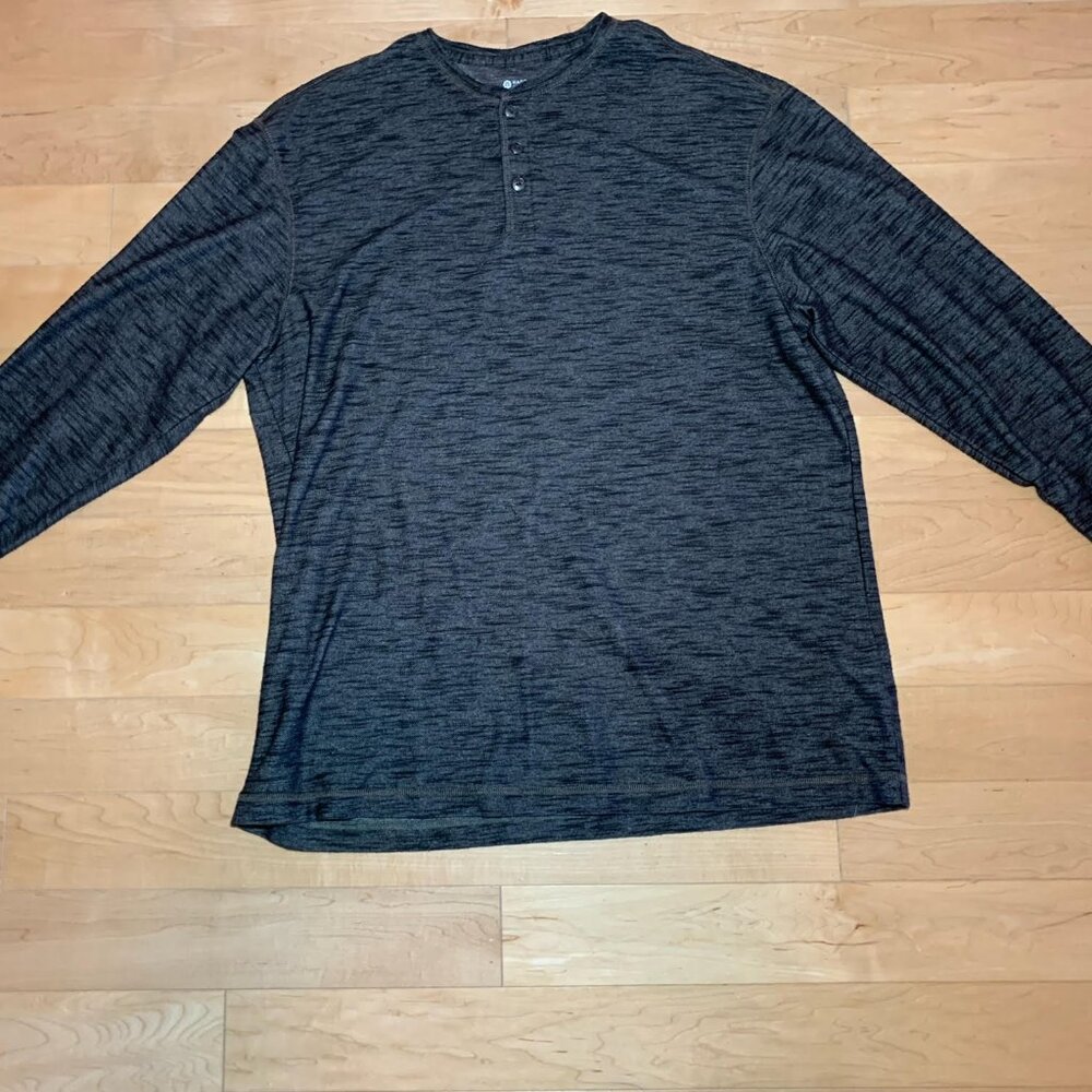Like new green Haggar men's long sleeve pullover
